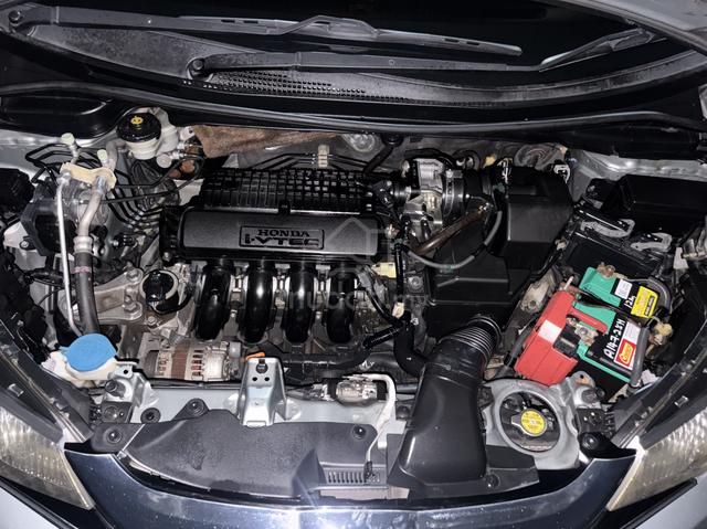 2014 Honda JAZZ 1.5 V (A) - 4