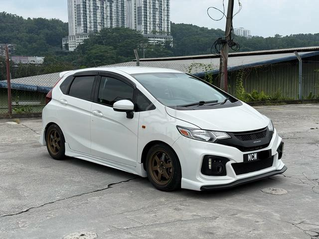 2017 Honda JAZZ 1.5 E (A) - 1