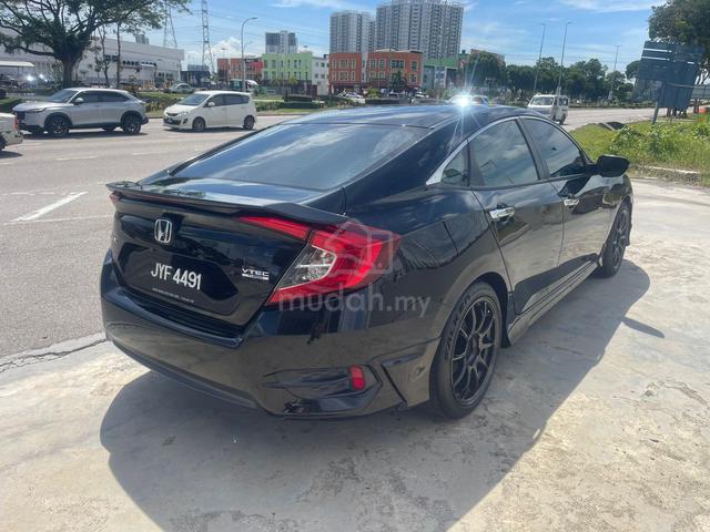 2018 Honda CIVIC 1.5 TC-PREMIUM (A) One Owner - 3
