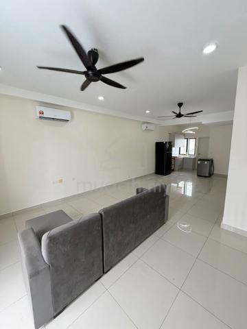 Monet Garden - Upper Unit 3 Bedroom 1