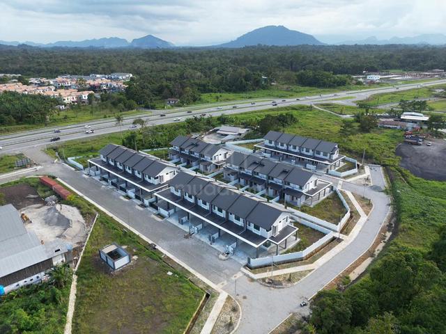 Double Storey Terrace at Taman Sedia, Jalan Tondong - Batu Kawa 1