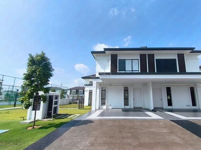 2 Storey Garden House Eco Grandeur Norton 43% BELOW MARKET PRICE 🔥 1