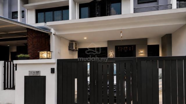 Selangor Rawang Partially Furnished 2-Storey Terraced House For Rent 1