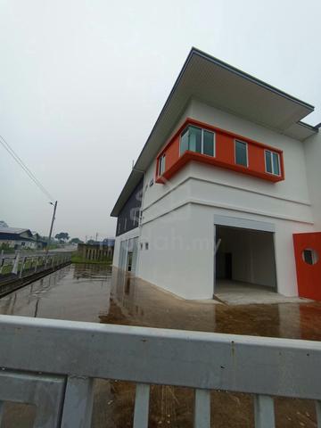 KOTA SENTOSA BATU 7 LIGHT INDUSTRIAL SEMI DETACHEd FACTORY WAREHOUSE 1