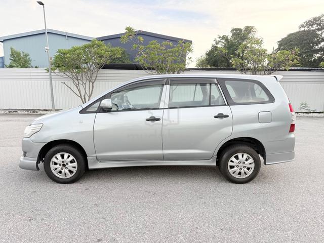 2013 Toyota INNOVA 2.0 E (A) TIP TOP NEGO - 3