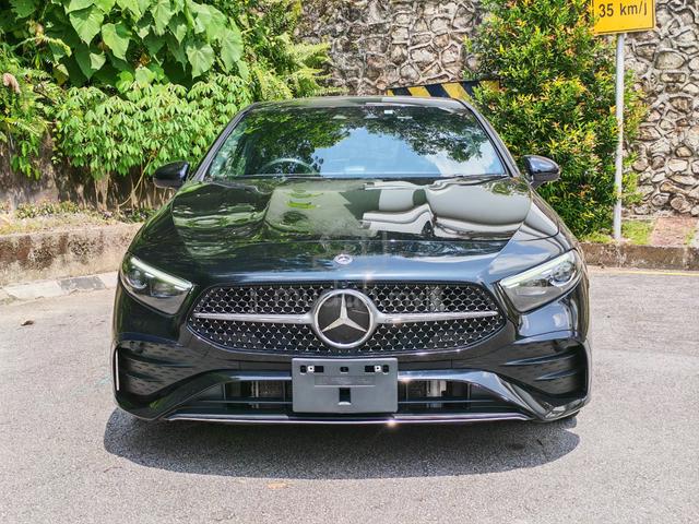 FACELIFT Mercedes Benz A180 1.3 AMG Ready Stock - 2