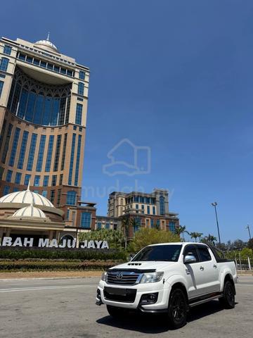 2015 Toyota HILUX 3.0 G TRD SPORTIVO (A) - 5
