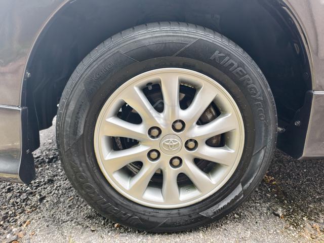 2015 Toyota INNOVA 2.0 E (M) - 5
