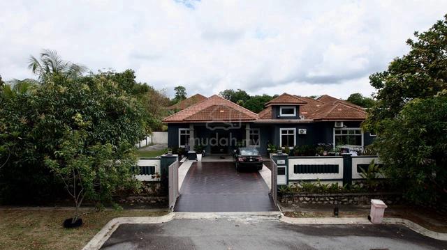 Freehold Non bumi💥Bungalow Fully furnished@Sendayan Negeri 9 1