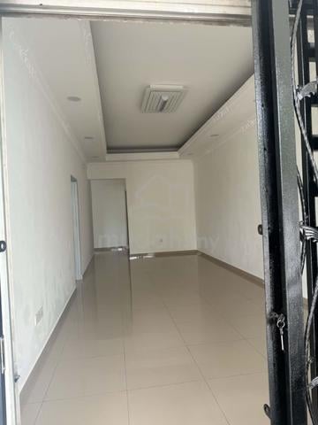 Megah Ria , Jalan Dedaru , single storey house for Rent 1