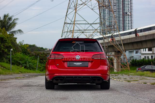 2017 Volkswagen Golf R Wagon MK7.5 D/Owner - 4