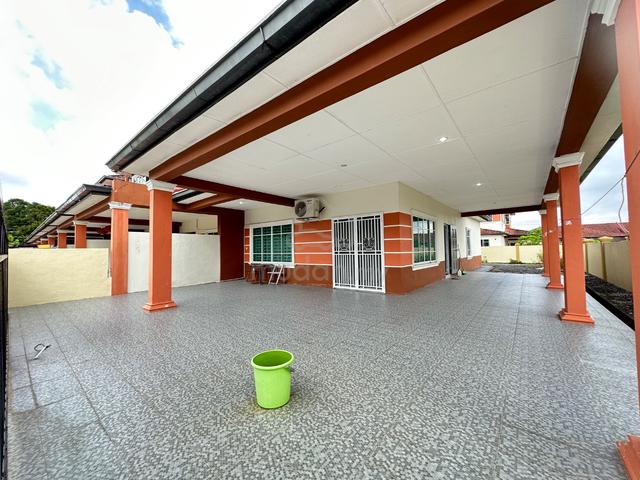 Merdang Gayam Double Storey Corner House For Sale at Samarahan 1
