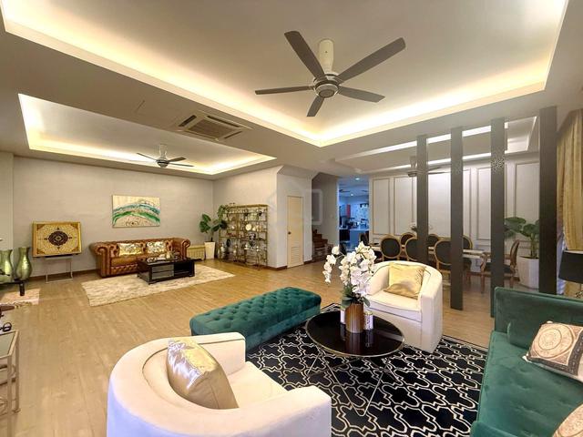 BEAUTIFUL RENOVATED 2 Storey Semi D Bandar Nusaputra Puchong 1