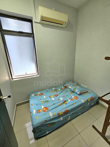 Austin Regency Small Room Single Bed For Rent 1 Pax 1
