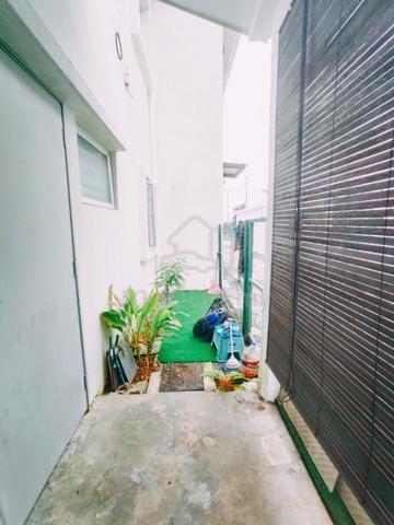 AZALEA Kejiranan Xklusif Rahman Putra Bumi Unit 20ft x 60ft BUMI UNIT 4