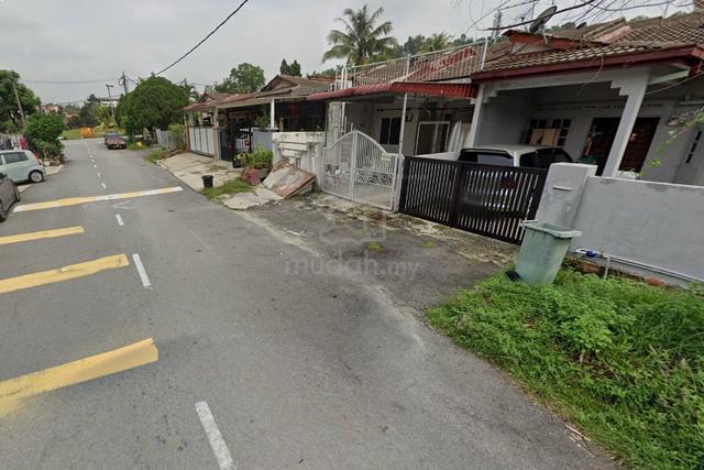1storey house puchong indah near Bandar Puteri Puchong below market 1