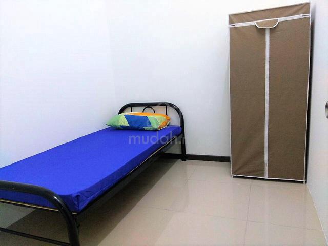 Bilik Single Lelaki, Saujana KLIA Kota Warisan, Sepang 1
