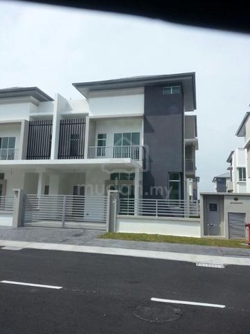 Canary Garden Bandar Bestari 2, KSL Double Storey Semi Detached House 1