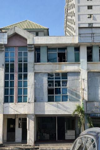 3 Storey Shoplot Perai Jaya Fully Tenanted 5% Yield 1