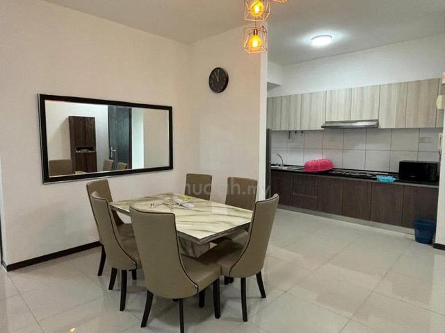 Molek Regency 1