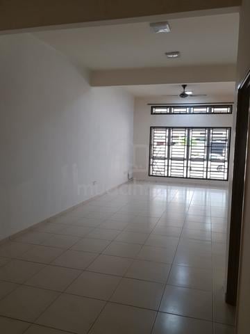 Nusa Sentral, Double Storey, 4 Bedrooms, Unfurnish, Iskandar Puteri 1
