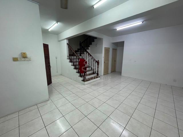 Bandar Sri Damansara 2 storey house for rent 1