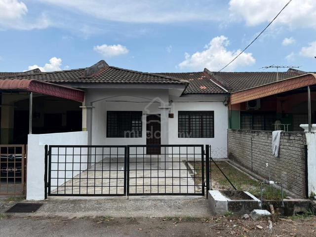 Single Storey Terrace @ Bandar University, Seri Iskandar 1