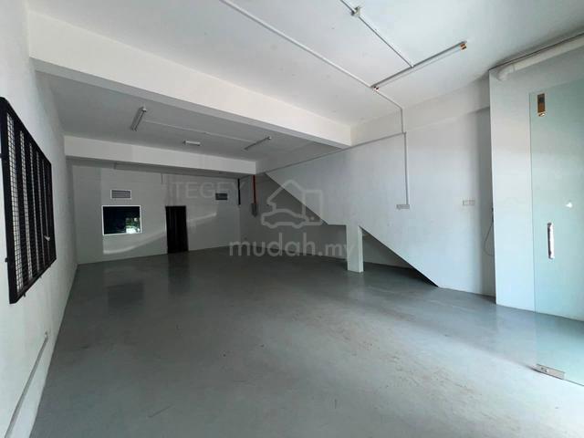 Ground Floor Shop Puncak Alam Hillpark Avenue 22x75 Good Condition 1