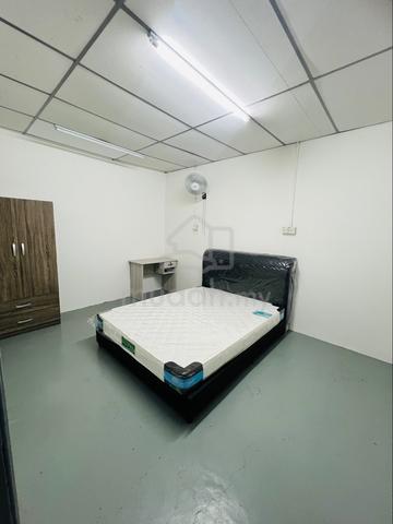 Room for rent opposite Imperial Permaisuri Mall. 1