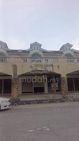 Sitiawan, lumut, marina island shop for rent boleh ansur 1