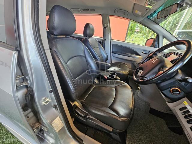 2011 Mitsubishi GRANDIS 2.4 MIVEC ENHANCED (A) - 5