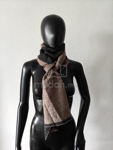 Banana republic dual color warm scarf - photo 2 of 6