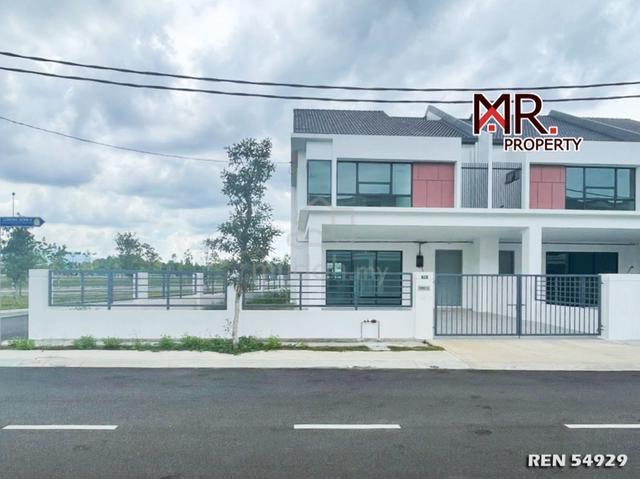 CORNER LOT Double Storey Terrace House Bukit Banyan FOR SALE 1
