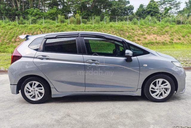2015 Honda JAZZ 1.5 E (A) - 4