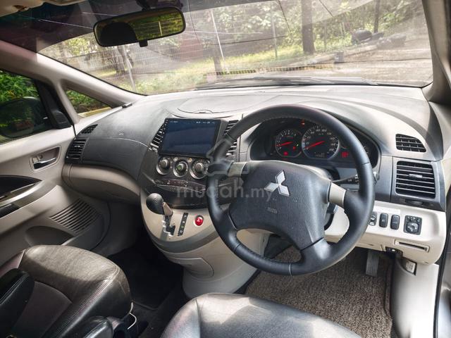 Mitsubishi GRANDIS 2.4 MIVEC ENHANCED (A) FACELIFT - 4