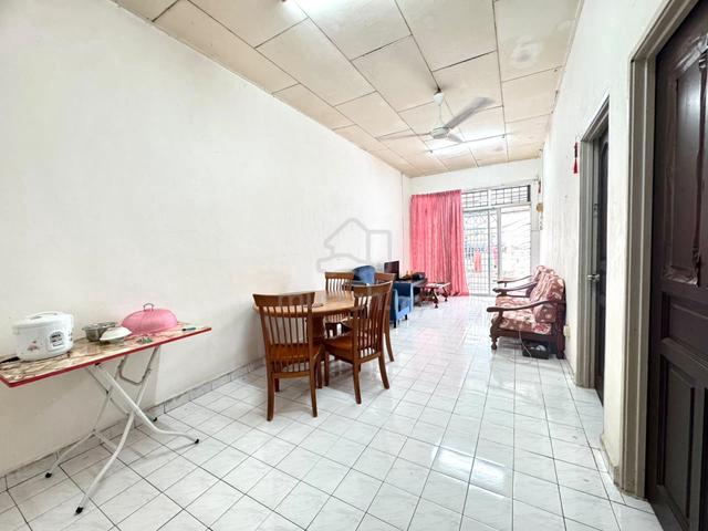 FULL LOAN Taman Megah Ria Masai Good location Near Aeon Permas CIQ 1