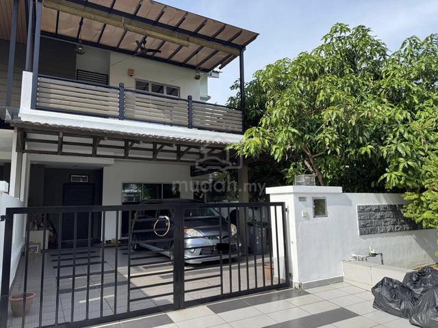 For Sale | End Lot Double Storey @ Taman Nusa Idaman 1