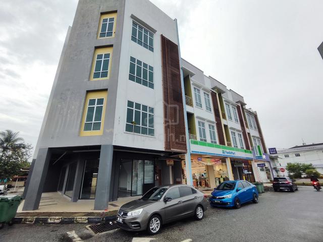 Facing Main Road 🔥 Bidor Corner Shop - Same roll with family mart 1