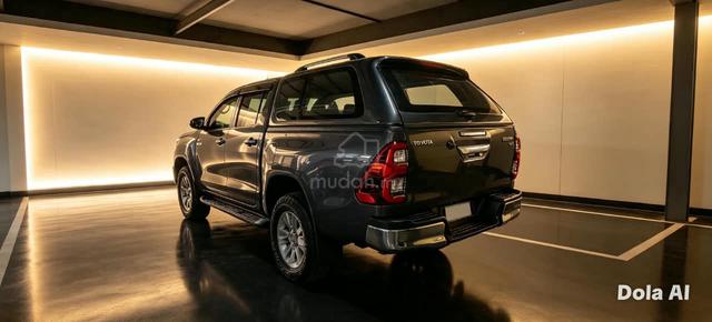 TOYOTA HILUX 2.4G DOUBLE CAB 4X4 with Canopy - 4