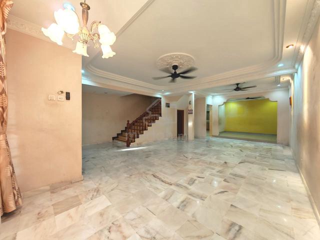 FREEHOLD EXTENDED Double Storey House Bandar Tun Hussein Onn Cheras 1