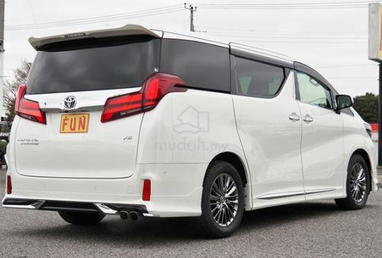 2023 Toyota ALPHARD 3.5 EXECUTIVE LOUNGE S - 3