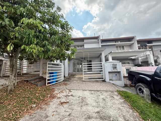 Double Storey Terrace Aman Puteri Sekyen U17 Shah Alam 1