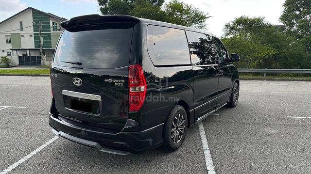 2019 Hyundai GRAND STAREX 2.5 EXECUTIVE PLUS - 2