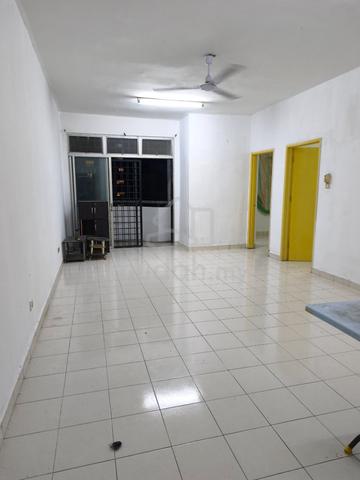 Lagoon Perdana 1