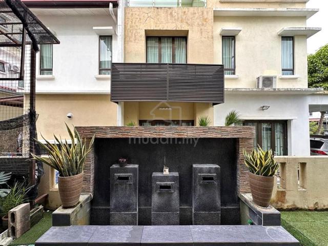 BEAUTIFUL 3 Storey Semi D Taman Tropika 2, Bangi-Kajang 1