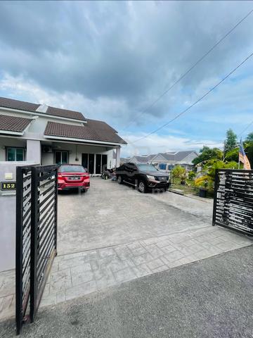 Taman Seri Naga semi D Corner lot dan End lot 1