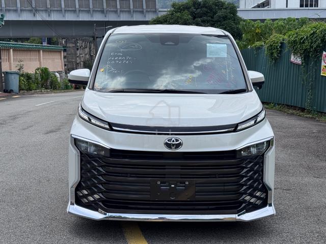 11K KM HUD DIM APPLE PLY 7SEATR Toyota VOXY 2.0 SZ - 2