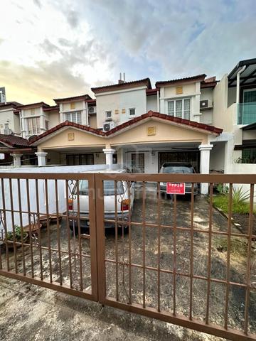 2 Storey Taman Putra Prima Puchong - HUGE LAND 20' x 80'🔥 1