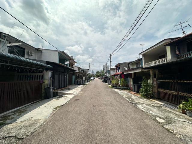 Permas Jaya Double Storey Full loan / abad pelangi century ciq jb town 1