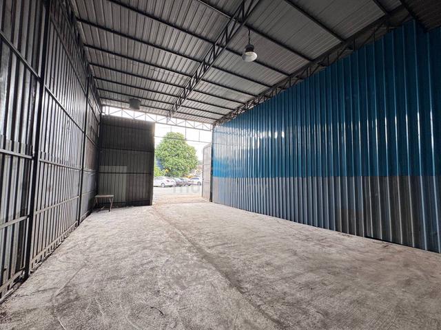 Mount Austin Mutiara Emas Factory For Rent!!! 1